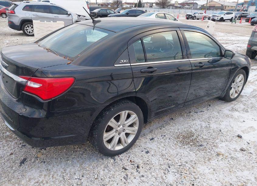 Photo 4 of 2012 Chrysler 200 TOURING (VIN 1C3CCBBB7CN137625)
