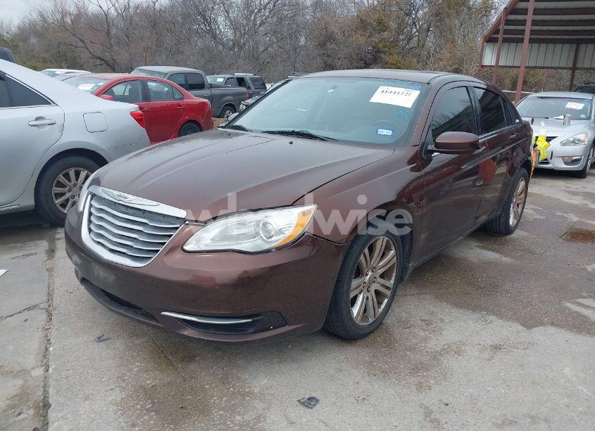 Photo 2 of 2012 Chrysler 200 TOURING (VIN 1C3CCBBB7CN226739)