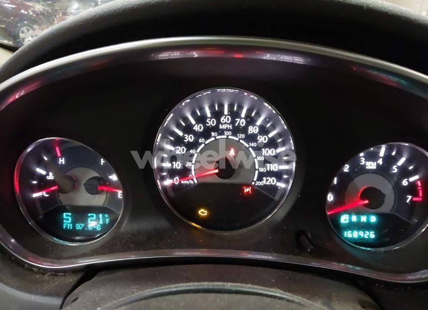 Photo 7 of 2013 Chrysler 200 TOURING (VIN 1C3CCBBB7DN570797)