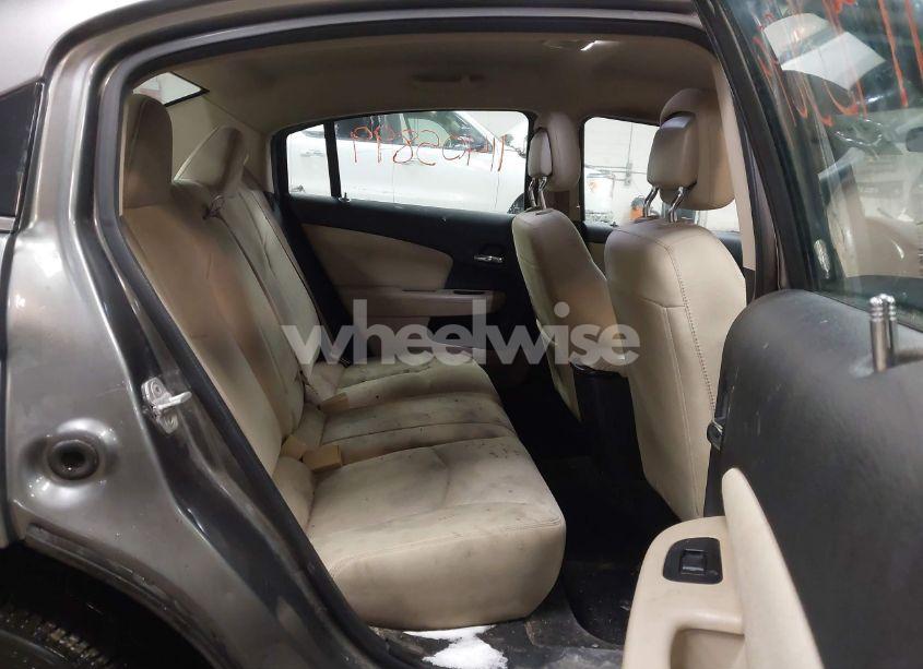 Photo 8 of 2013 Chrysler 200 TOURING (VIN 1C3CCBBB7DN570797)