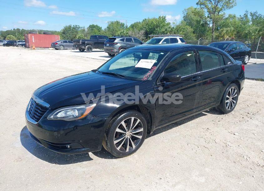 Photo 2 of 2013 Chrysler 200 TOURING (VIN 1C3CCBBB7DN592797)