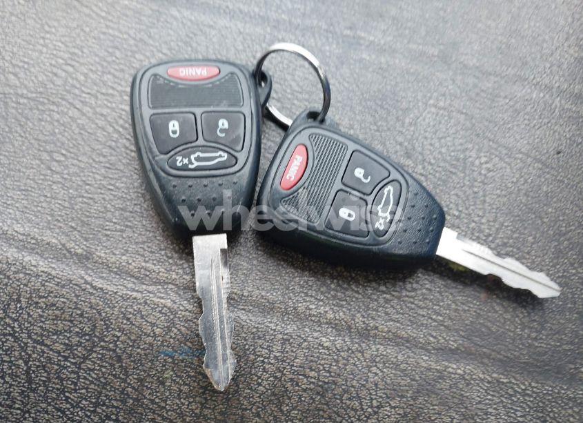 Photo 11 of 2013 Chrysler 200 TOURING (VIN 1C3CCBBB7DN593643)