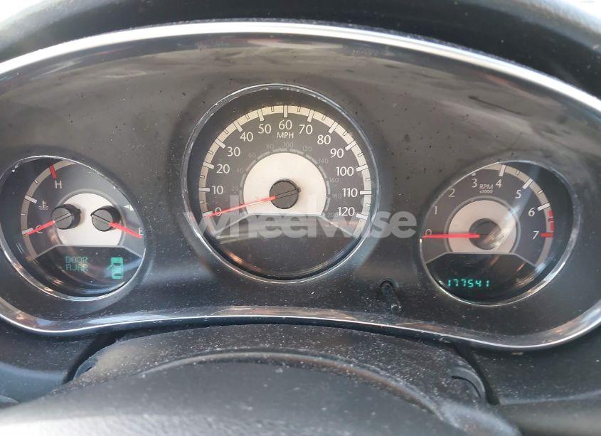 Photo 7 of 2013 Chrysler 200 TOURING (VIN 1C3CCBBB7DN593643)