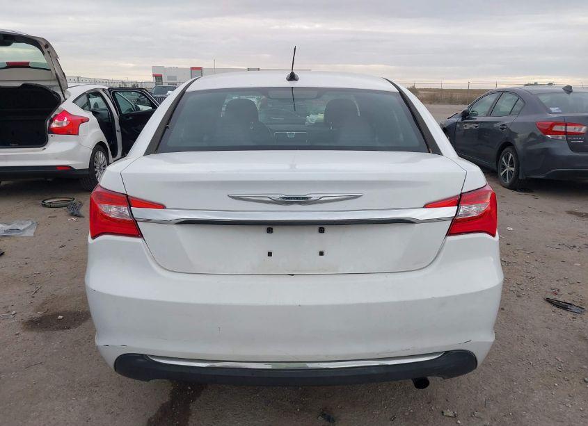 Photo 17 of 2013 Chrysler 200 TOURING (VIN 1C3CCBBB7DN695170)