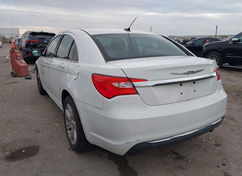 Photo 3 of 2013 Chrysler 200 TOURING (VIN 1C3CCBBB7DN695170)
