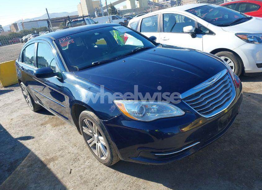 2013 Chrysler 200 TOURING (VIN 1C3CCBBB7DN732380) main photo