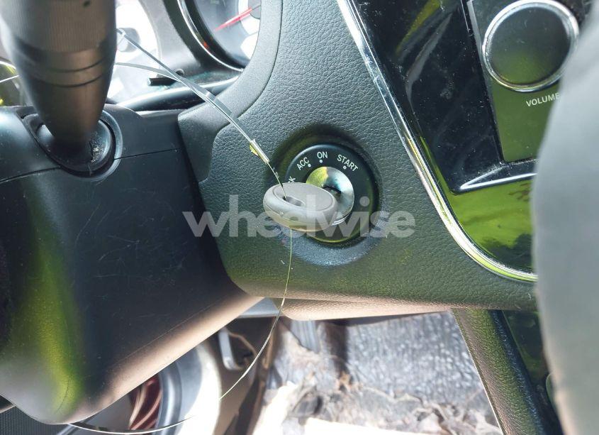 Photo 11 of 2013 Chrysler 200 TOURING (VIN 1C3CCBBB7DN732914)