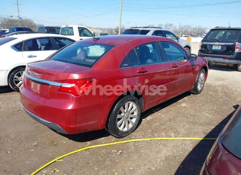 Photo 4 of 2013 Chrysler 200 TOURING (VIN 1C3CCBBB7DN732931)