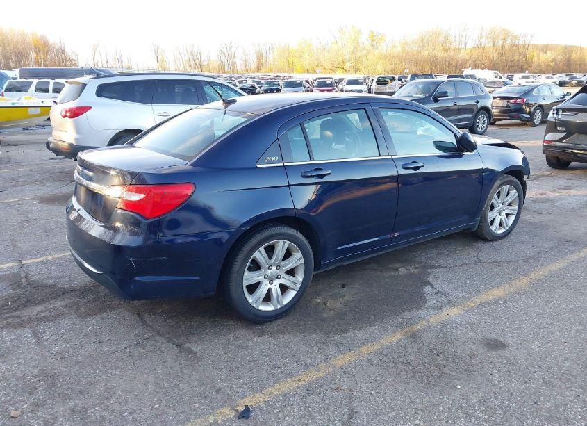 Photo 4 of 2013 Chrysler 200 TOURING (VIN 1C3CCBBB7DN735795)