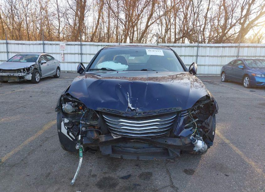 Photo 6 of 2013 Chrysler 200 TOURING (VIN 1C3CCBBB7DN735795)