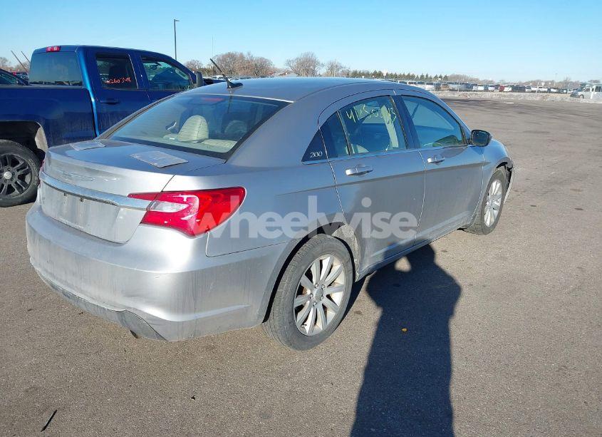 Photo 4 of 2013 Chrysler 200 TOURING (VIN 1C3CCBBB7DN765847)