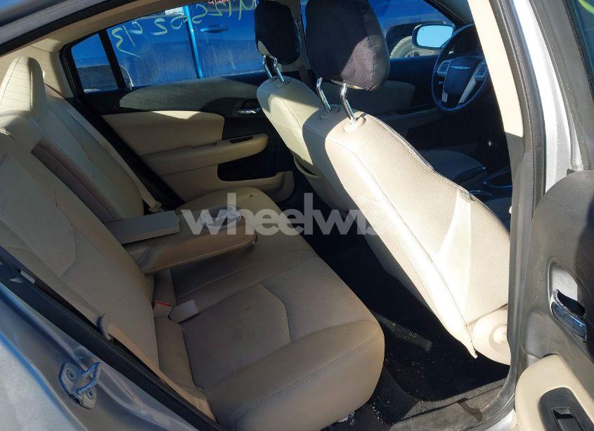 Photo 8 of 2013 Chrysler 200 TOURING (VIN 1C3CCBBB7DN765847)