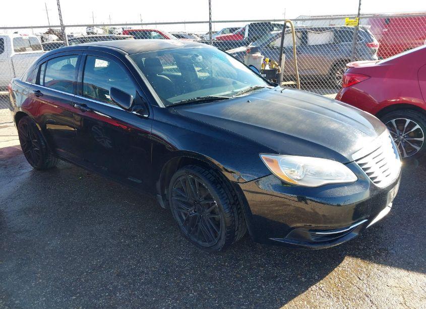 2014 Chrysler 200 TOURING (VIN 1C3CCBBB7EN183748) main photo