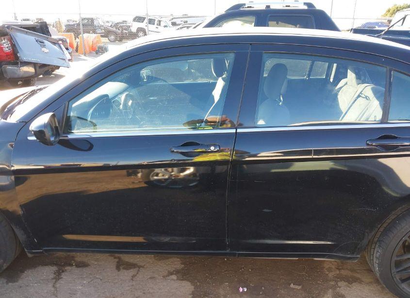 Photo 14 of 2014 Chrysler 200 TOURING (VIN 1C3CCBBB7EN183748)