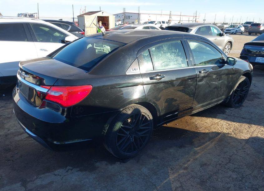 Photo 4 of 2014 Chrysler 200 TOURING (VIN 1C3CCBBB7EN183748)