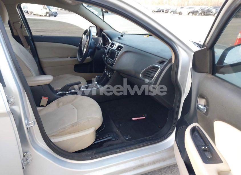 Photo 5 of 2012 Chrysler 200 TOURING (VIN 1C3CCBBB8CN210825)