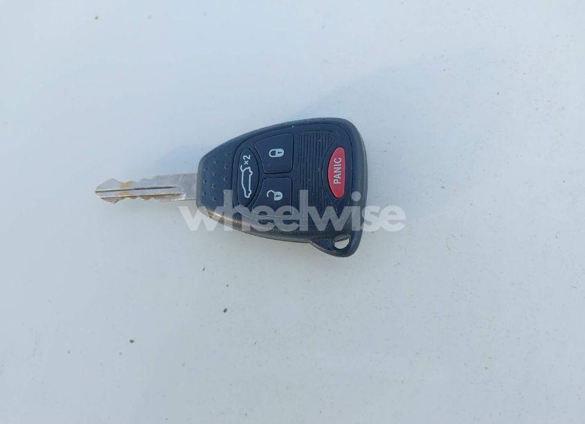 Photo 11 of 2013 Chrysler 200 TOURING (VIN 1C3CCBBB8DN525304)