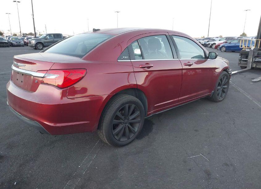Photo 4 of 2013 Chrysler 200 TOURING (VIN 1C3CCBBB8DN600664)