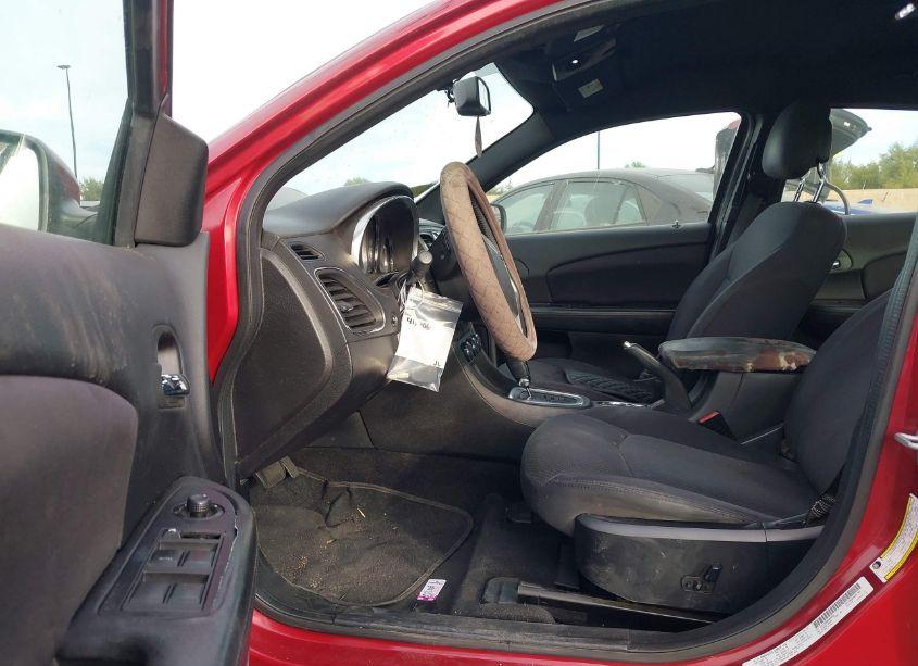 Photo 5 of 2013 Chrysler 200 TOURING (VIN 1C3CCBBB8DN600664)