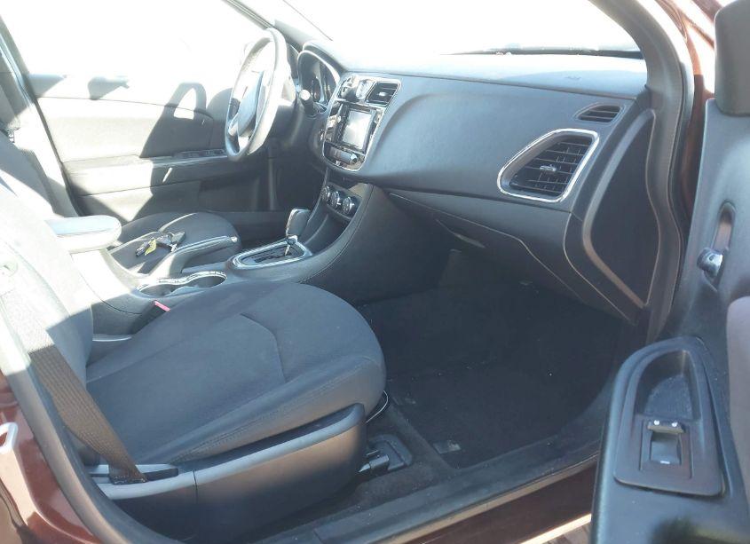 Photo 5 of 2013 Chrysler 200 TOURING (VIN 1C3CCBBB8DN617223)