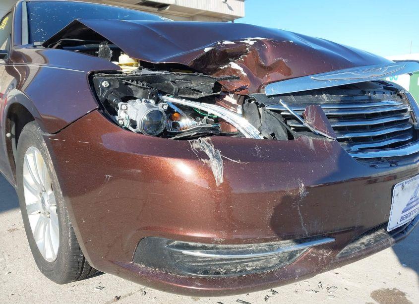 Photo 6 of 2013 Chrysler 200 TOURING (VIN 1C3CCBBB8DN617223)