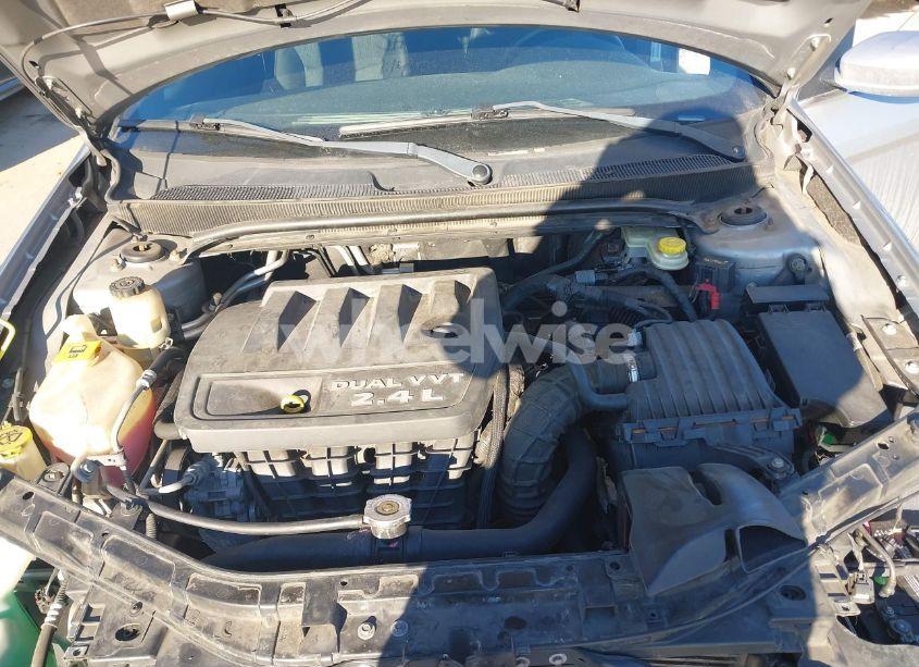 Photo 10 of 2013 Chrysler 200 TOURING (VIN 1C3CCBBB8DN636600)