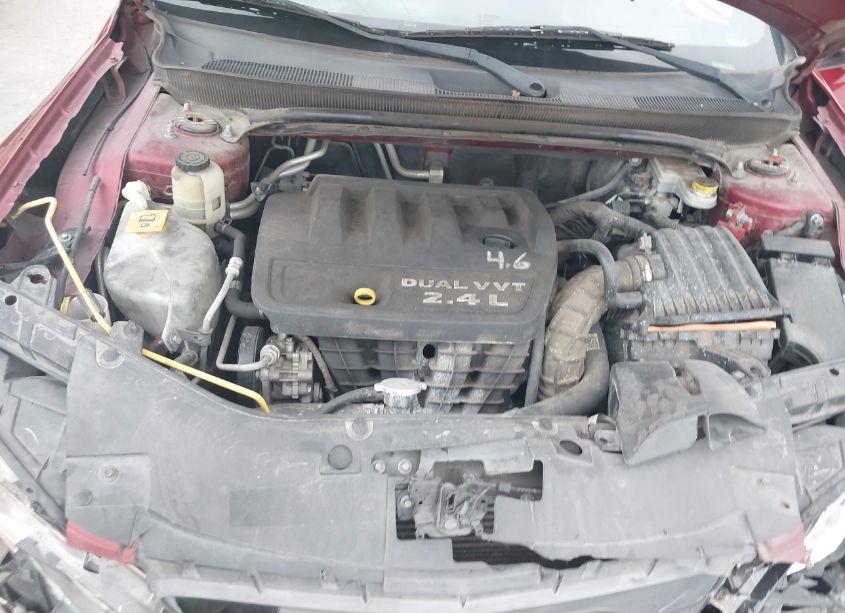 Photo 10 of 2013 Chrysler 200 TOURING (VIN 1C3CCBBB8DN679320)