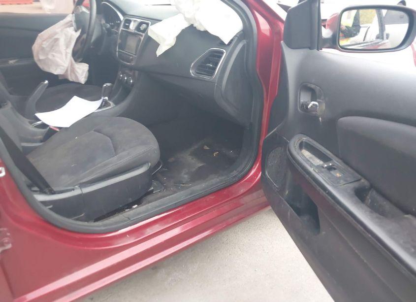 Photo 5 of 2013 Chrysler 200 TOURING (VIN 1C3CCBBB8DN679320)