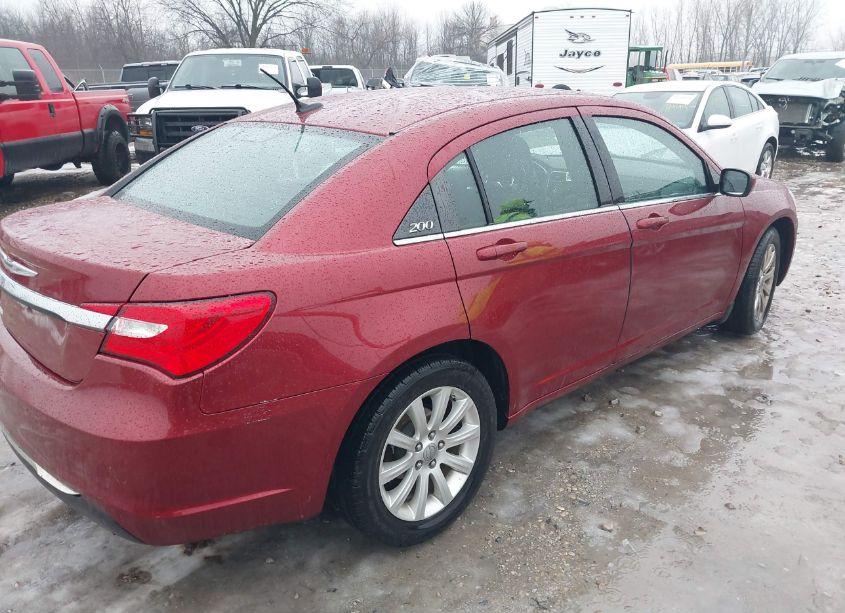 Photo 4 of 2013 Chrysler 200 TOURING (VIN 1C3CCBBB8DN695047)