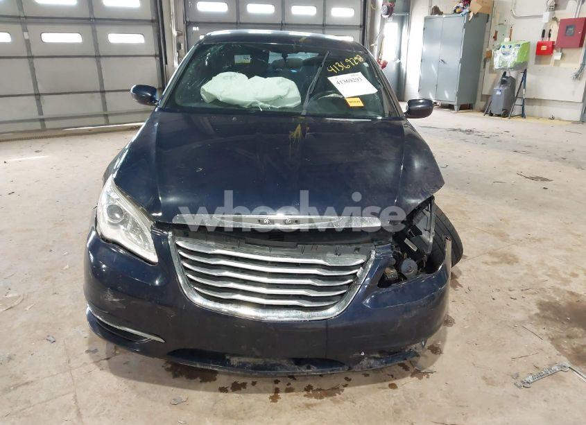 Photo 12 of 2013 Chrysler 200 TOURING (VIN 1C3CCBBB8DN699499)