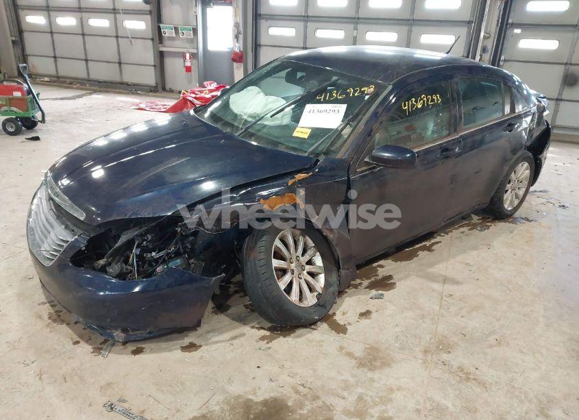 Photo 2 of 2013 Chrysler 200 TOURING (VIN 1C3CCBBB8DN699499)