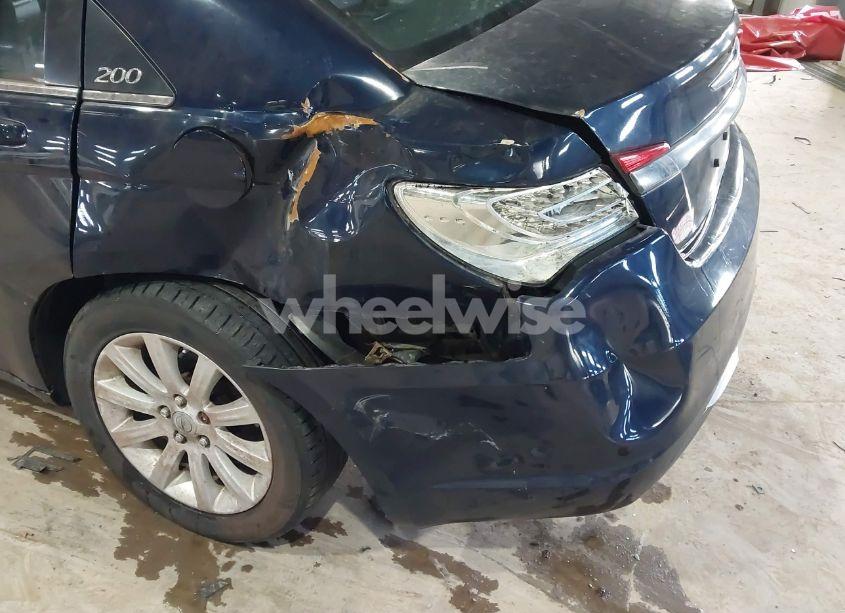 Photo 21 of 2013 Chrysler 200 TOURING (VIN 1C3CCBBB8DN699499)