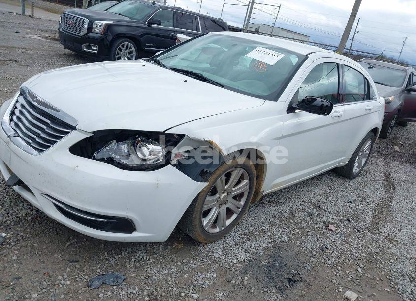 Photo 2 of 2013 Chrysler 200 TOURING (VIN 1C3CCBBB8DN701929)