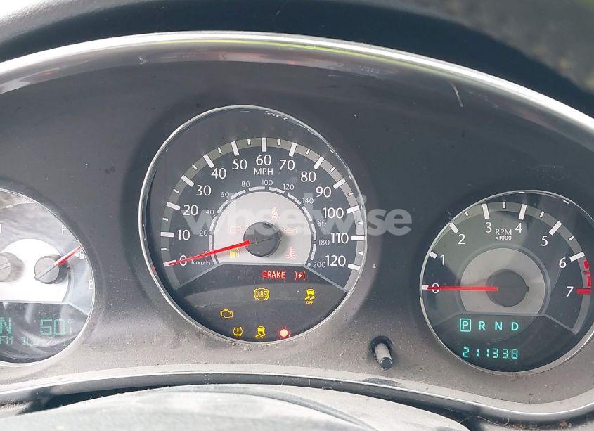 Photo 7 of 2013 Chrysler 200 TOURING (VIN 1C3CCBBB8DN701929)