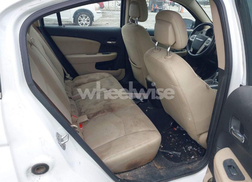 Photo 8 of 2013 Chrysler 200 TOURING (VIN 1C3CCBBB8DN701929)