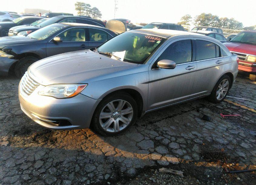 Photo 2 of 2013 Chrysler 200 TOURING (VIN 1C3CCBBB8DN764903)