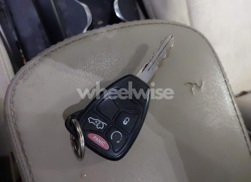 Photo 11 of 2014 Chrysler 200 TOURING (VIN 1C3CCBBB8EN107990)