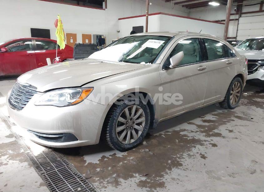 Photo 2 of 2014 Chrysler 200 TOURING (VIN 1C3CCBBB8EN107990)