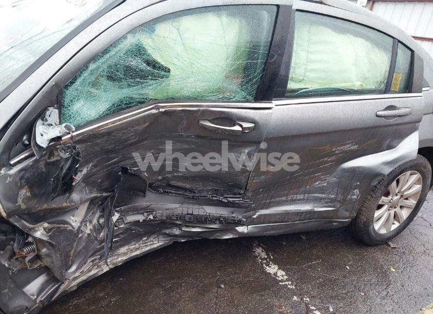 Photo 6 of 2012 Chrysler 200 TOURING (VIN 1C3CCBBB9CN120051)