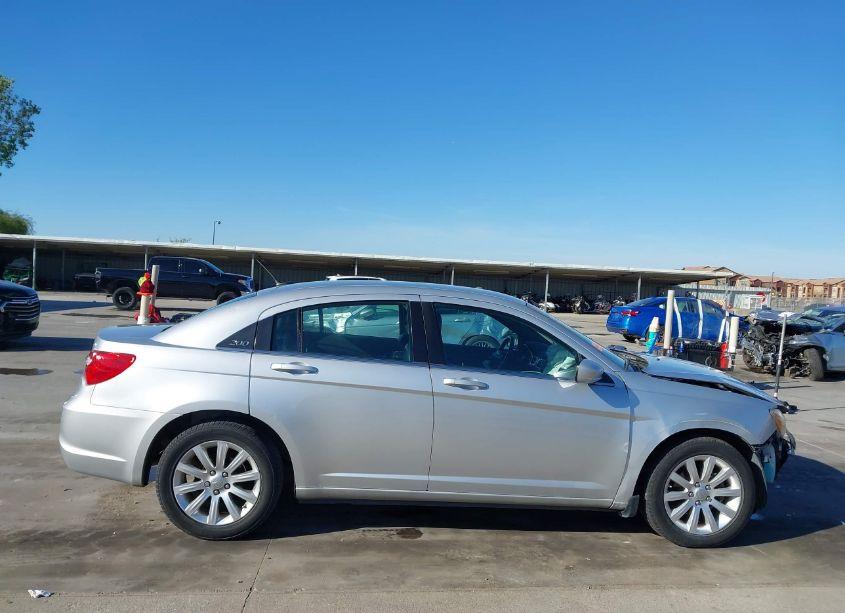 Photo 14 of 2012 Chrysler 200 TOURING (VIN 1C3CCBBB9CN164101)