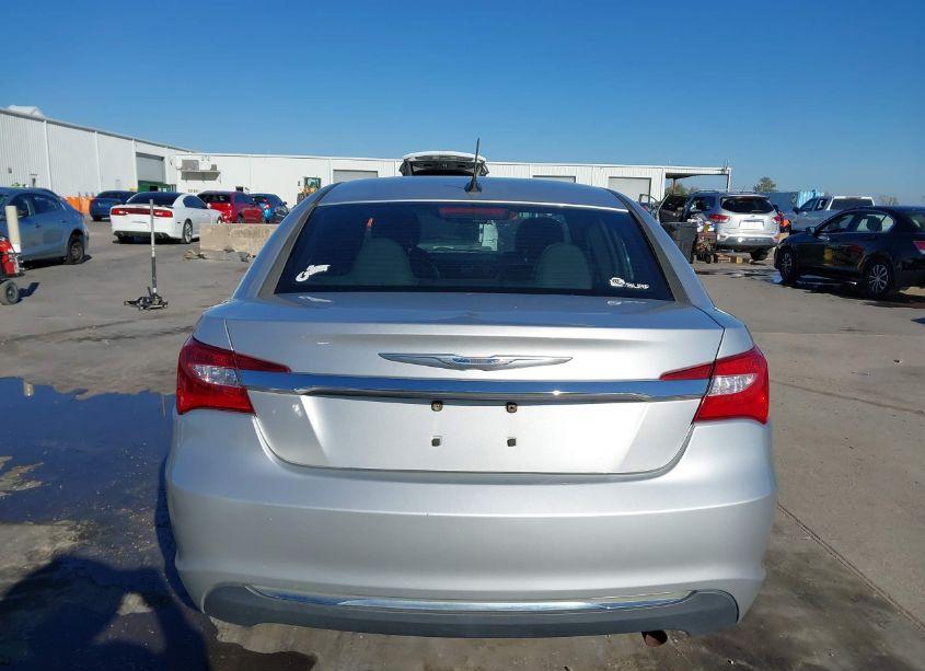 Photo 17 of 2012 Chrysler 200 TOURING (VIN 1C3CCBBB9CN164101)
