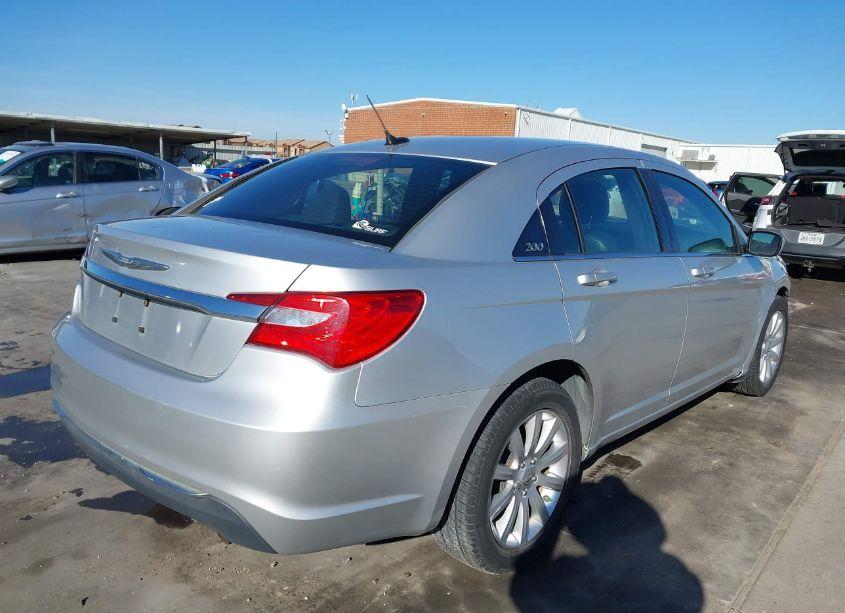 Photo 4 of 2012 Chrysler 200 TOURING (VIN 1C3CCBBB9CN164101)