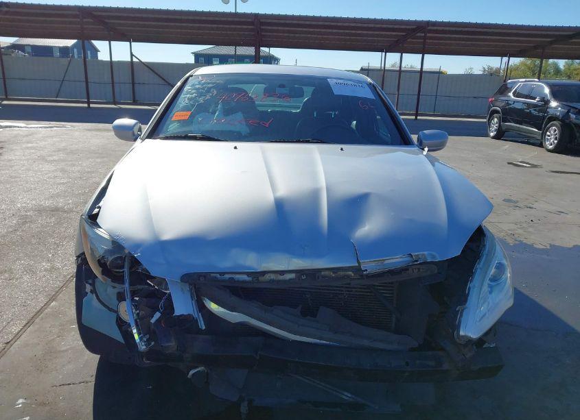 Photo 6 of 2012 Chrysler 200 TOURING (VIN 1C3CCBBB9CN164101)