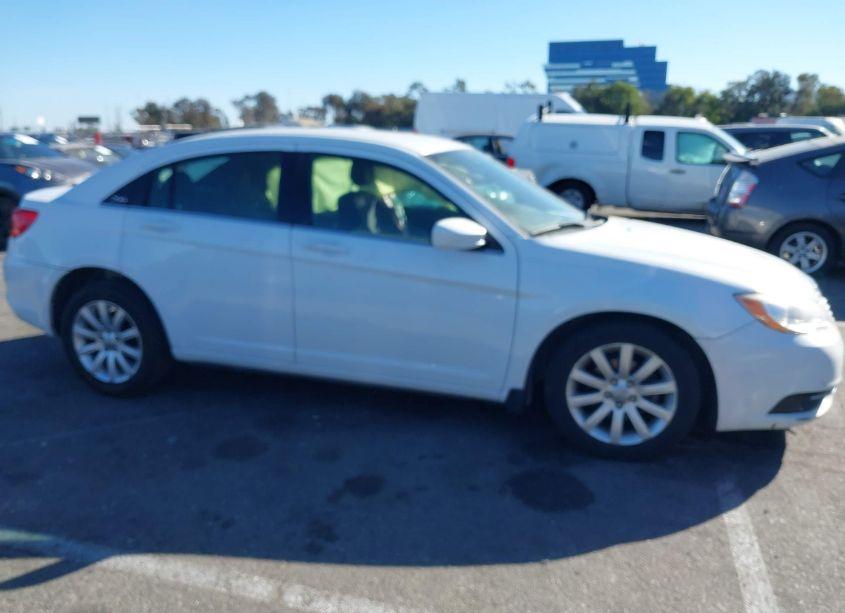 Photo 13 of 2012 Chrysler 200 TOURING (VIN 1C3CCBBB9CN172599)