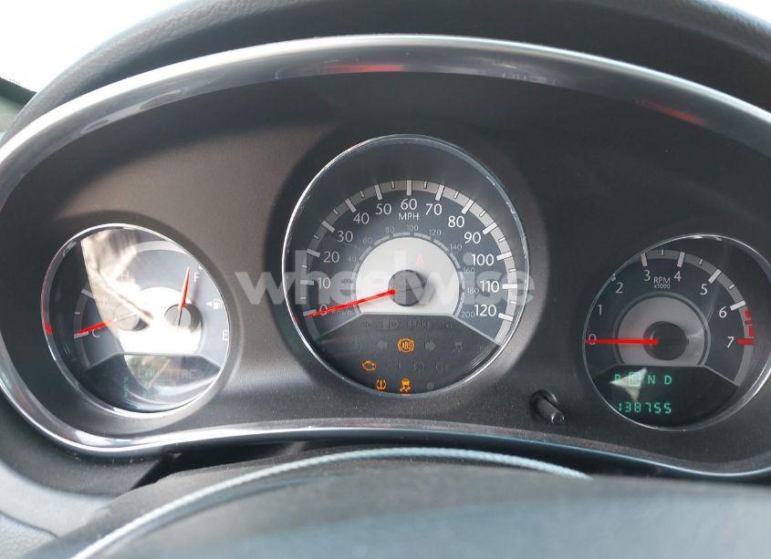 Photo 7 of 2012 Chrysler 200 TOURING (VIN 1C3CCBBB9CN176992)