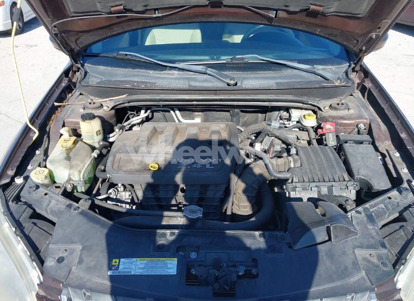 Photo 10 of 2012 Chrysler 200 TOURING (VIN 1C3CCBBB9CN236589)