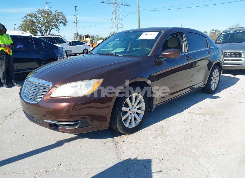 Photo 2 of 2012 Chrysler 200 TOURING (VIN 1C3CCBBB9CN236589)