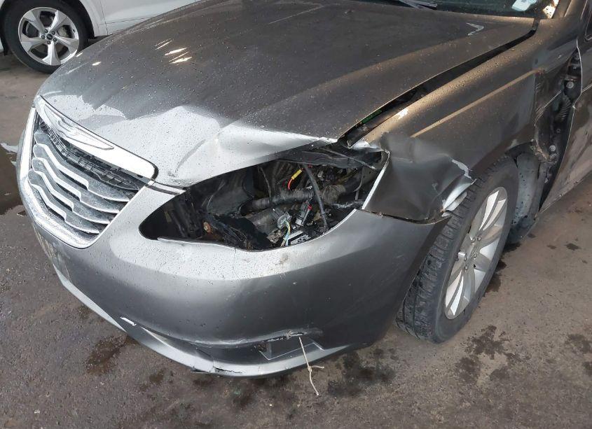 Photo 6 of 2012 Chrysler 200 TOURING (VIN 1C3CCBBB9CN257278)