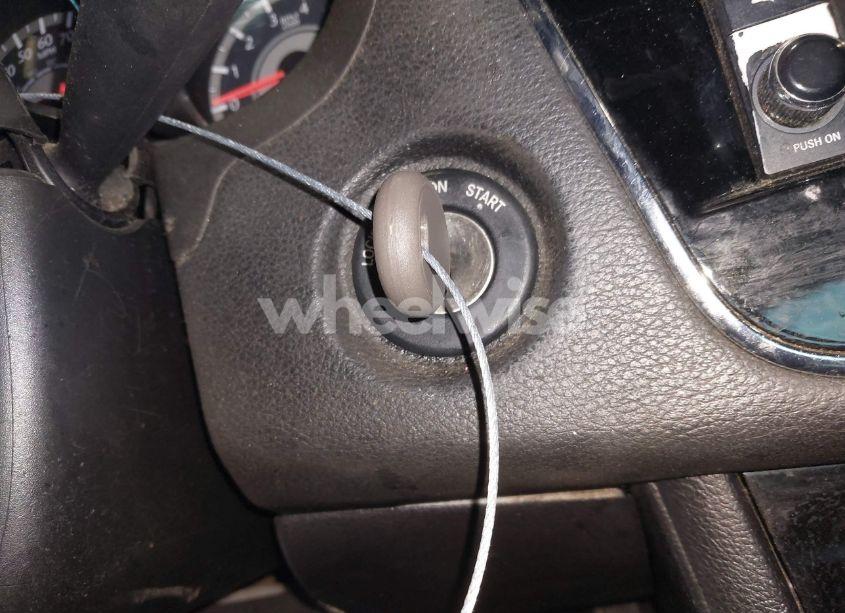 Photo 11 of 2012 Chrysler 200 TOURING (VIN 1C3CCBBB9CN302705)