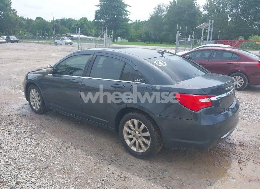 Photo 3 of 2012 Chrysler 200 TOURING (VIN 1C3CCBBB9CN302705)